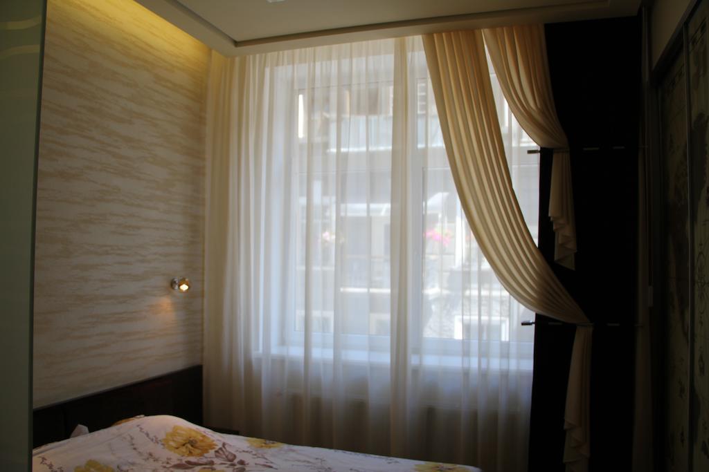 Apartment In Center Of Odessa 客房 照片