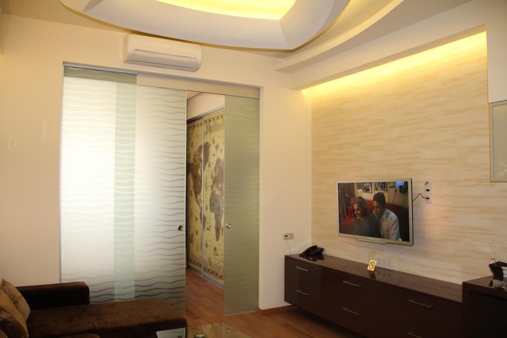 Apartment In Center Of Odessa 客房 照片